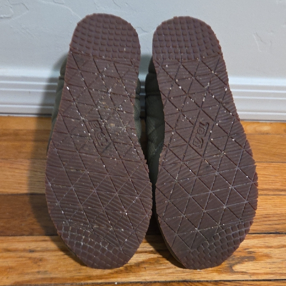 Teva Olive Green Quilted Slip-On Bootie Slippers - Picture 6 of 9